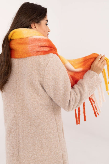 Shawl model 200279 AT - ELEMODA