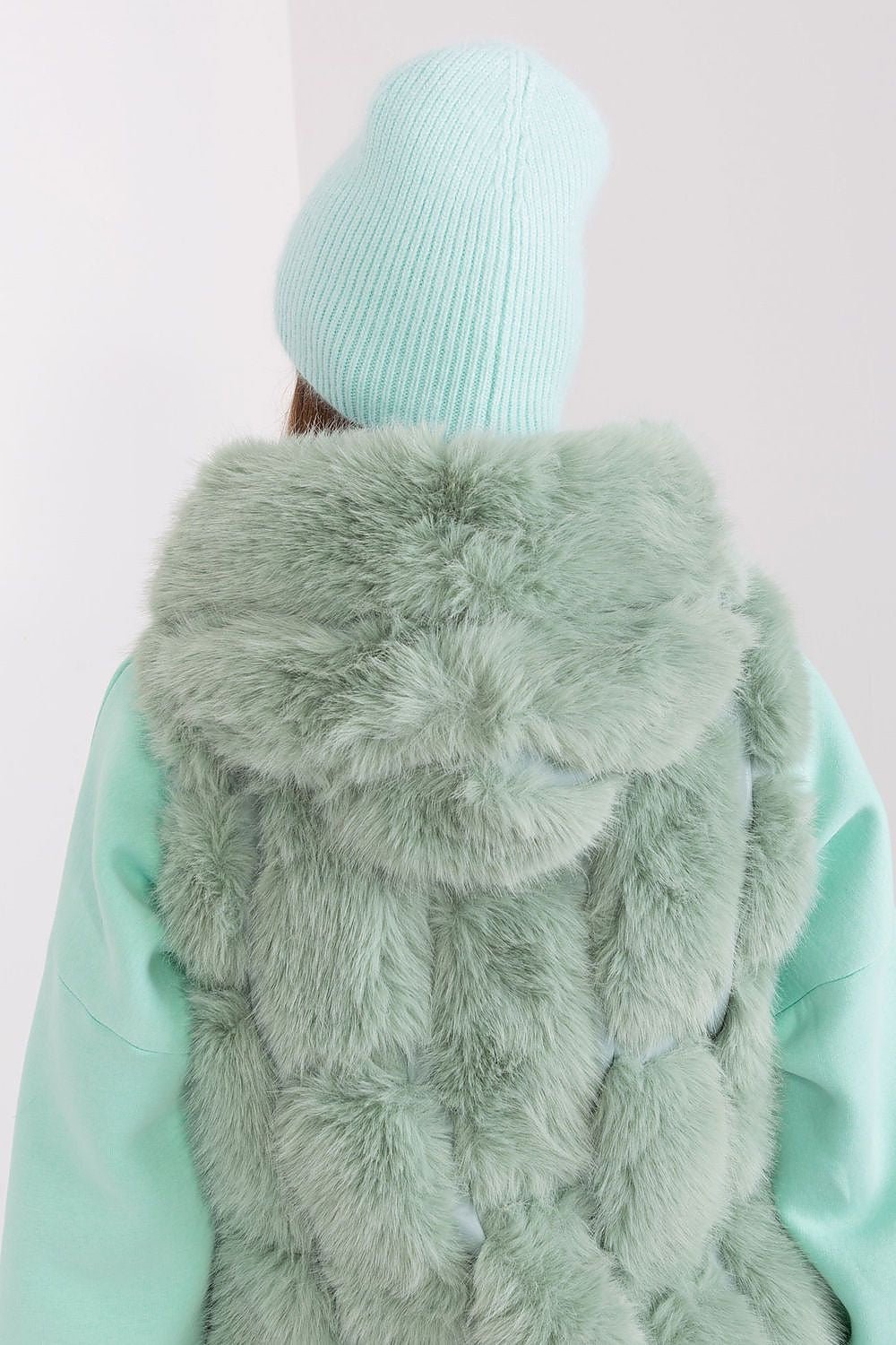 Cap model 189247 AT - ELEMODA