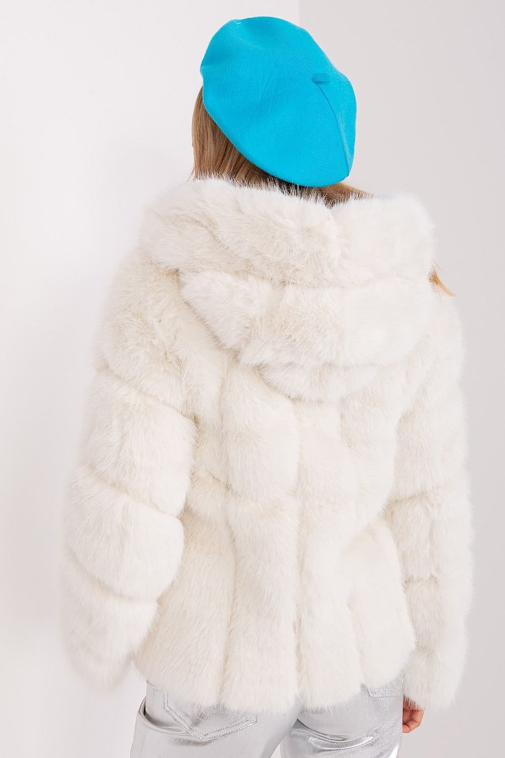 Beret model 185838 AT - ELEMODA