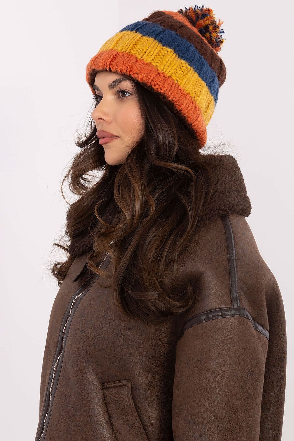 Cap model 203833 AT - ELEMODA