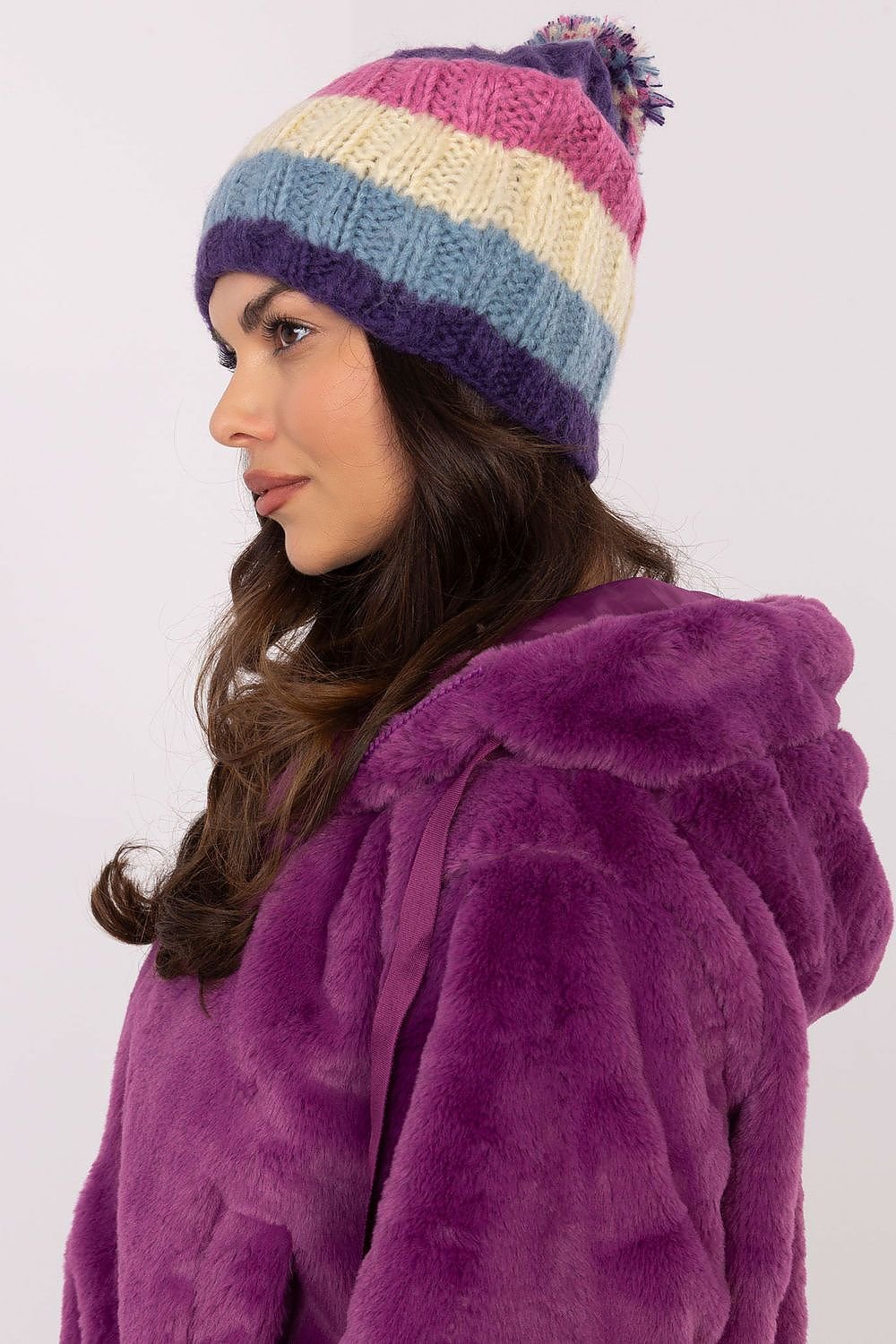 Cap model 203833 AT - ELEMODA