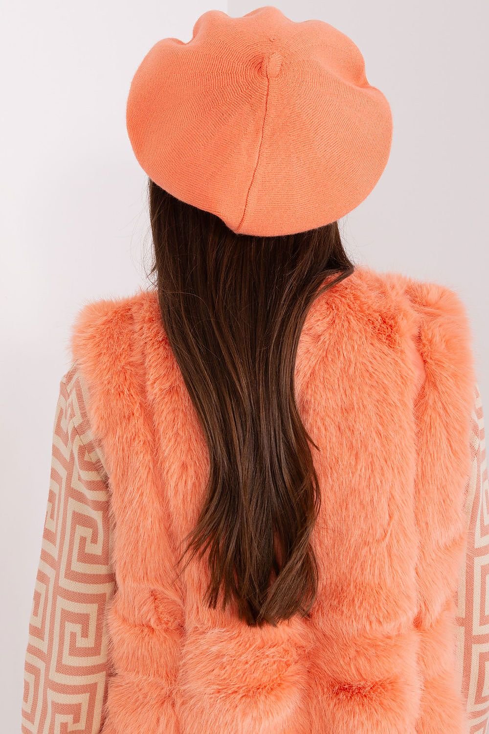 Beret model 185838 AT - ELEMODA