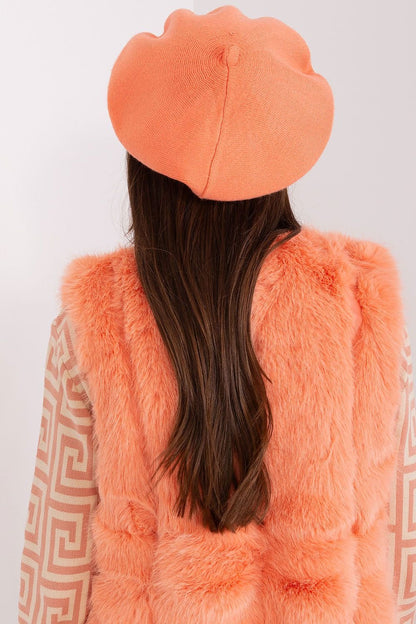 Beret model 185838 AT - ELEMODA