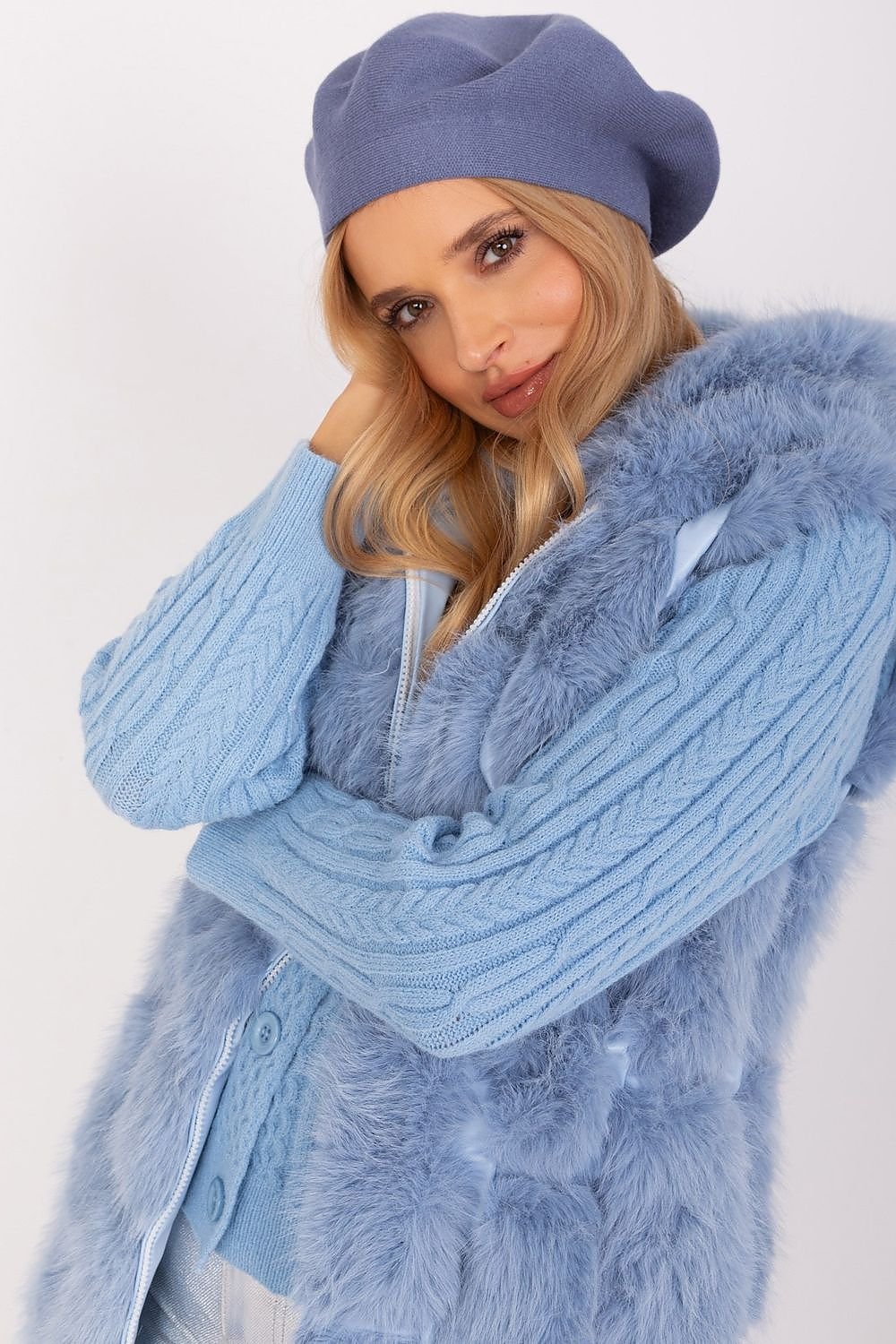 Beret model 185838 AT - ELEMODA