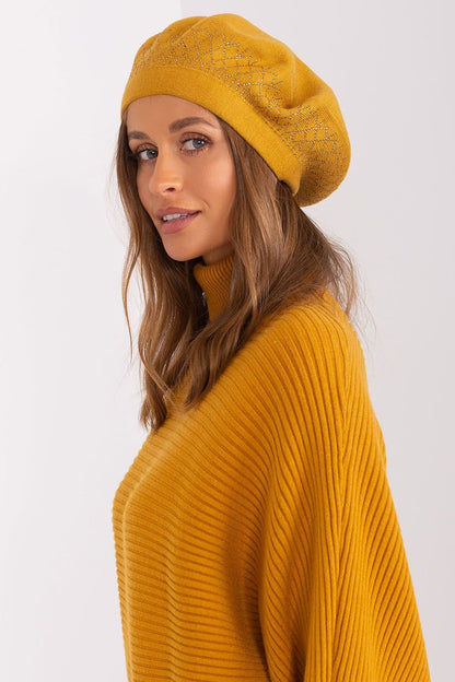 Beret model 208244 AT - ELEMODA