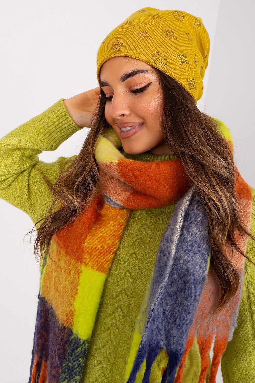 Cap model 189899 AT - ELEMODA