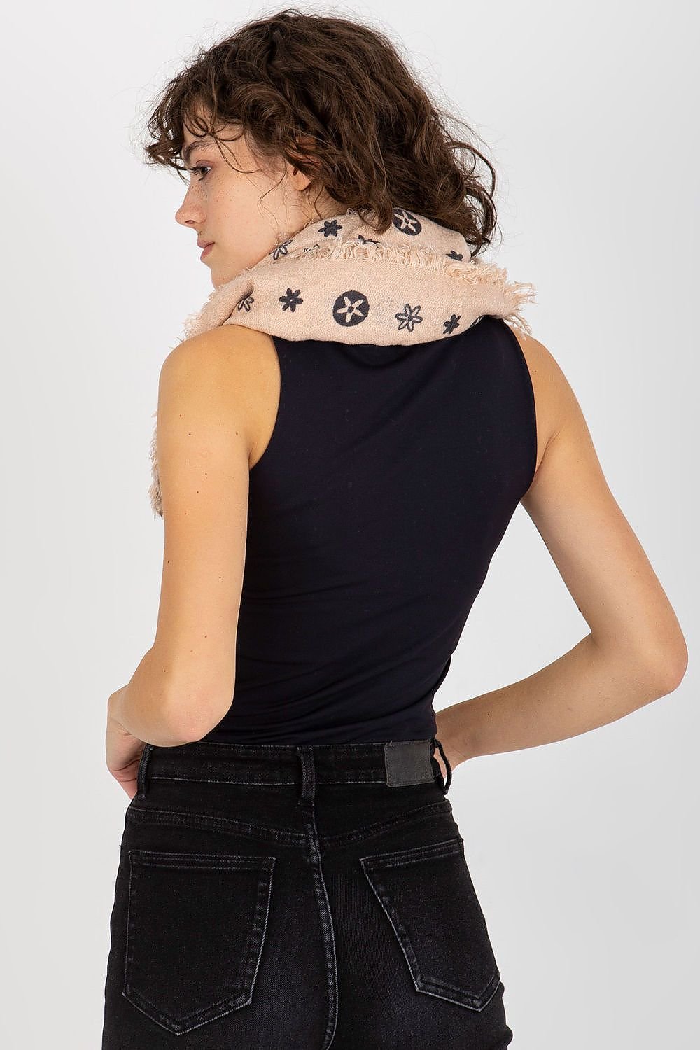 Neckerchief model 174861 AT - ELEMODA