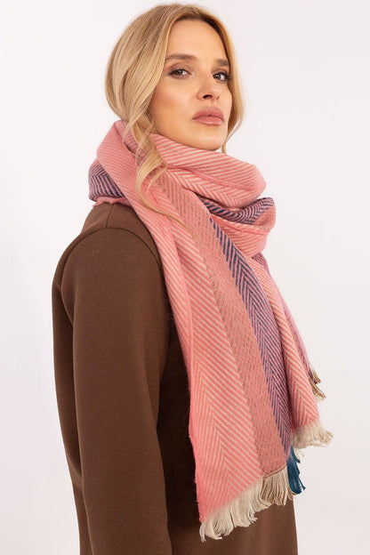 Shawl model 206037 AT - ELEMODA