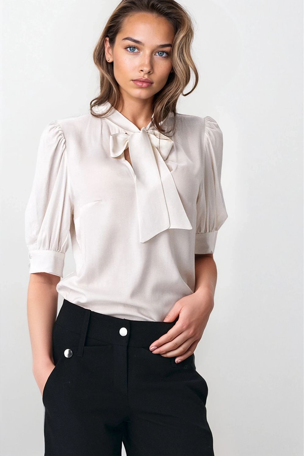 Blouse model 216911 Nife - ELEMODA