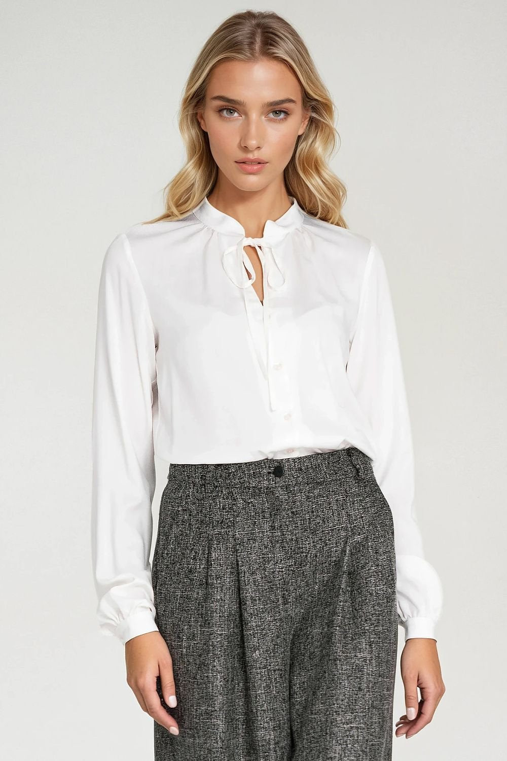 Long sleeve shirt model 217587 Nife - ELEMODA