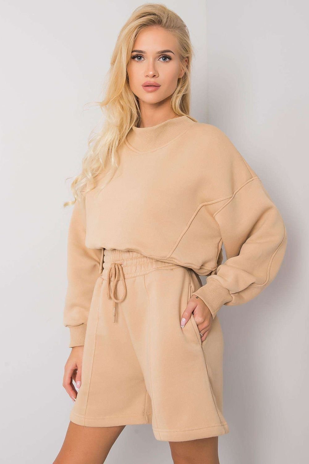 Shorts model 166227 BFG - ELEMODA