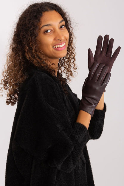 Gloves model 190838 AT - ELEMODA