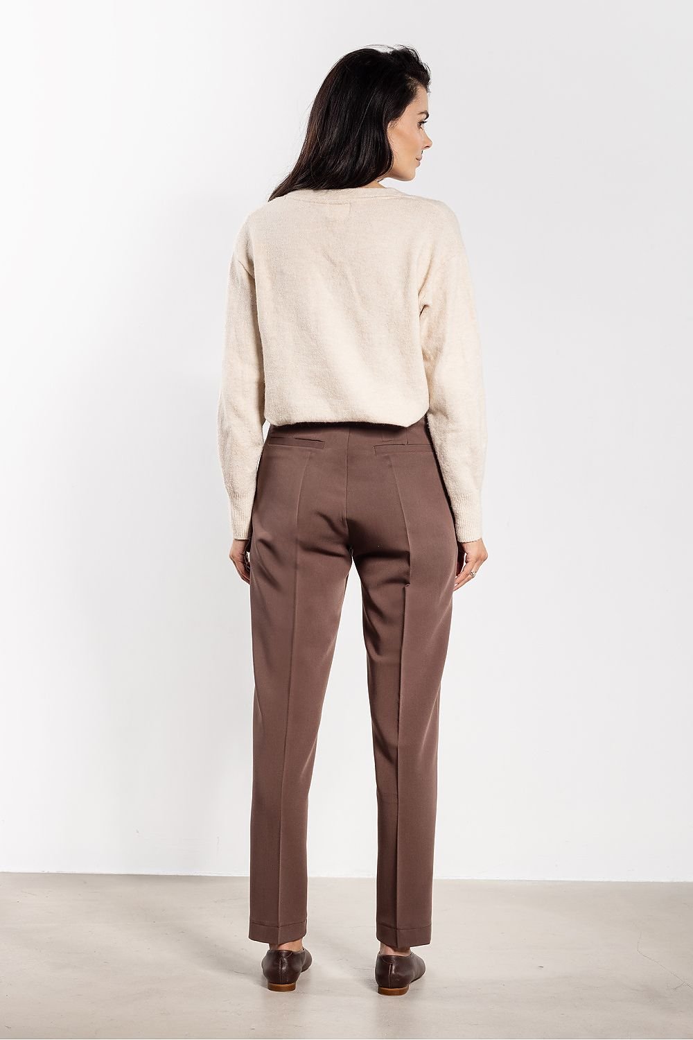 Women trousers model 218976 awama - ELEMODA