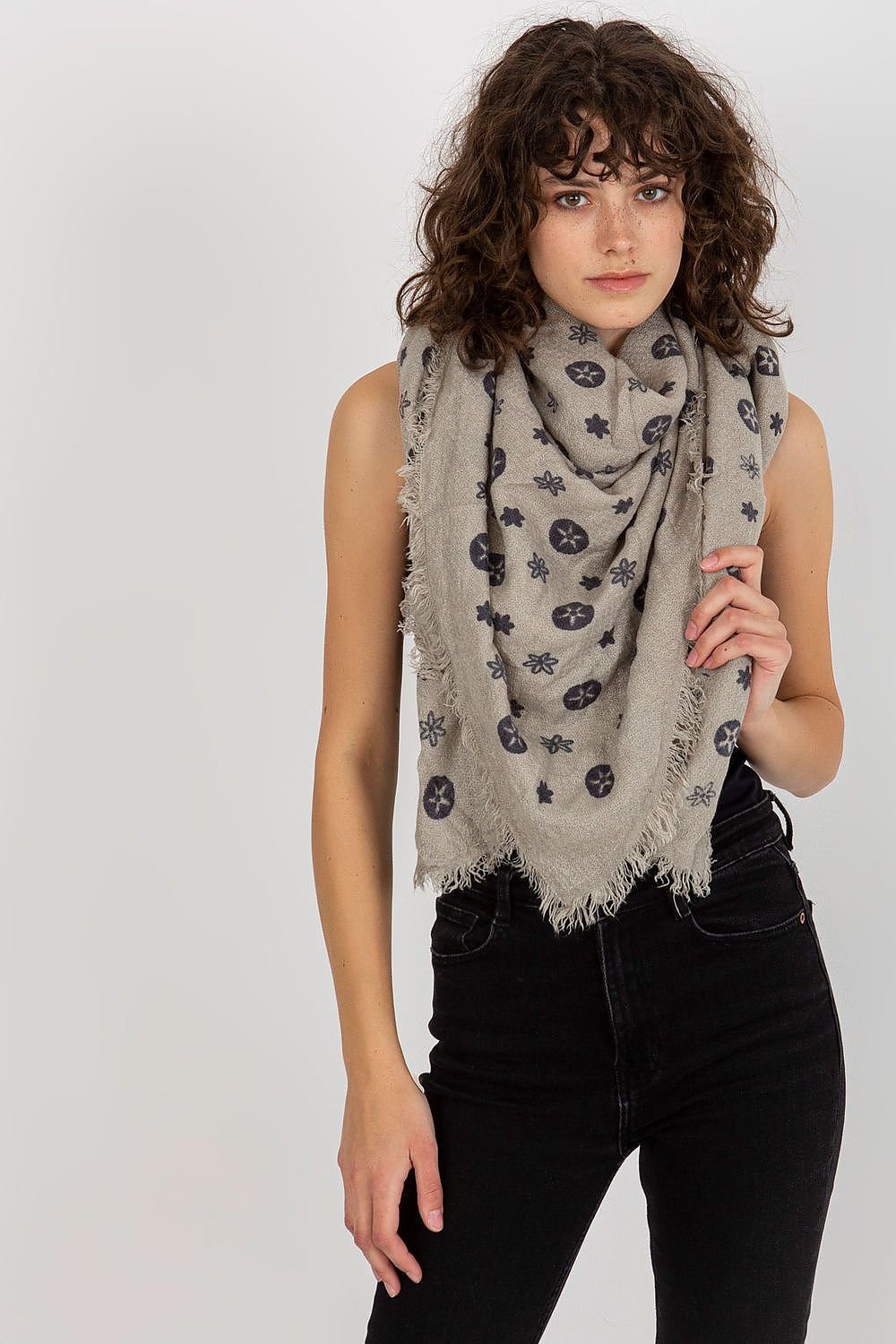 Neckerchief model 174861 AT - ELEMODA