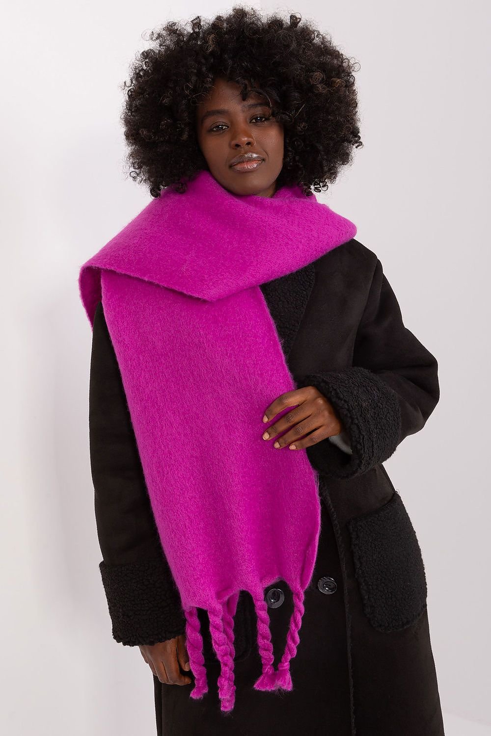 Shawl model 189883 AT - ELEMODA