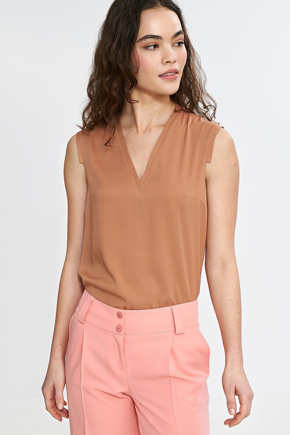 Blouse model 210075 Nife - ELEMODA