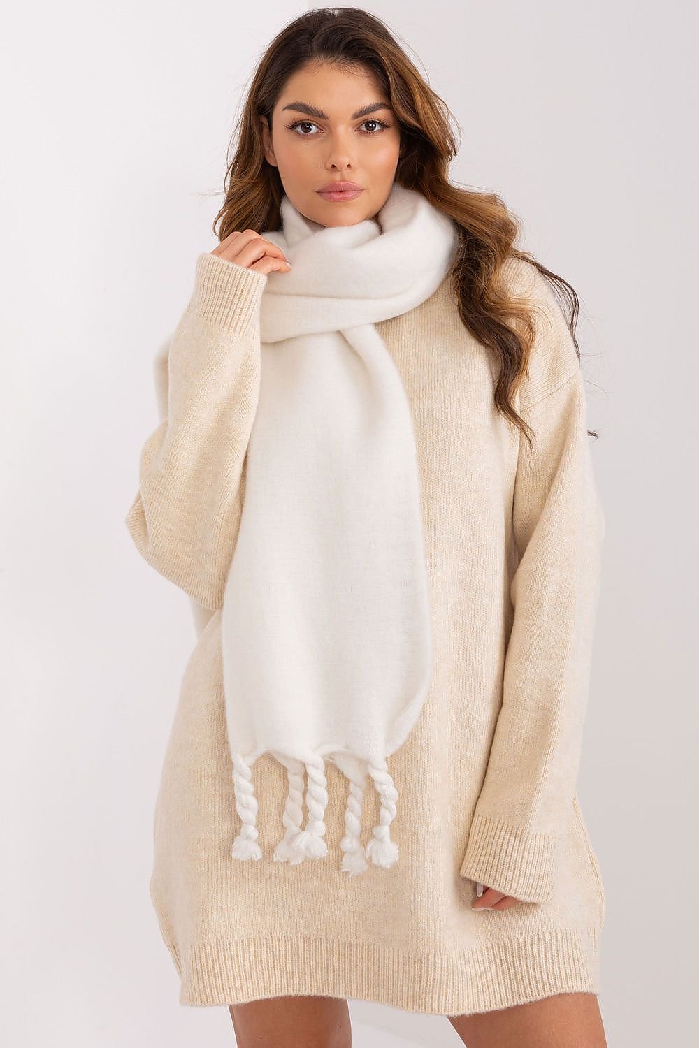 Shawl model 189883 AT - ELEMODA