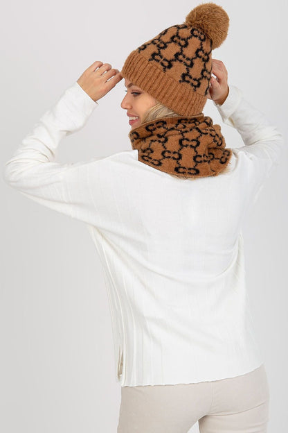 Cap model 185911 AT - ELEMODA