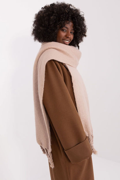 Shawl model 189883 AT - ELEMODA