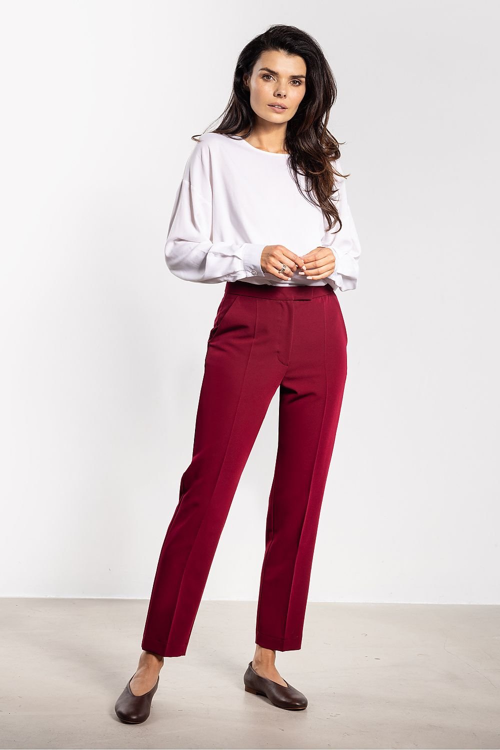 Women trousers model 218976 awama - ELEMODA