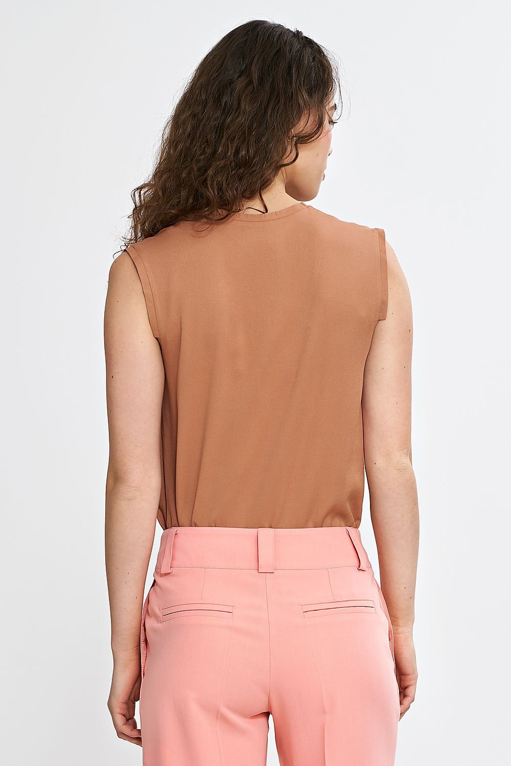 Blouse model 210075 Nife - ELEMODA