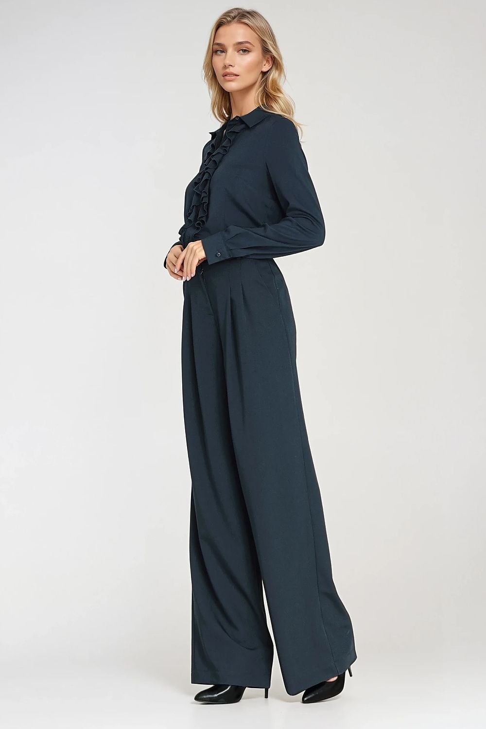 Long sleeve shirt model 218898 Nife - ELEMODA