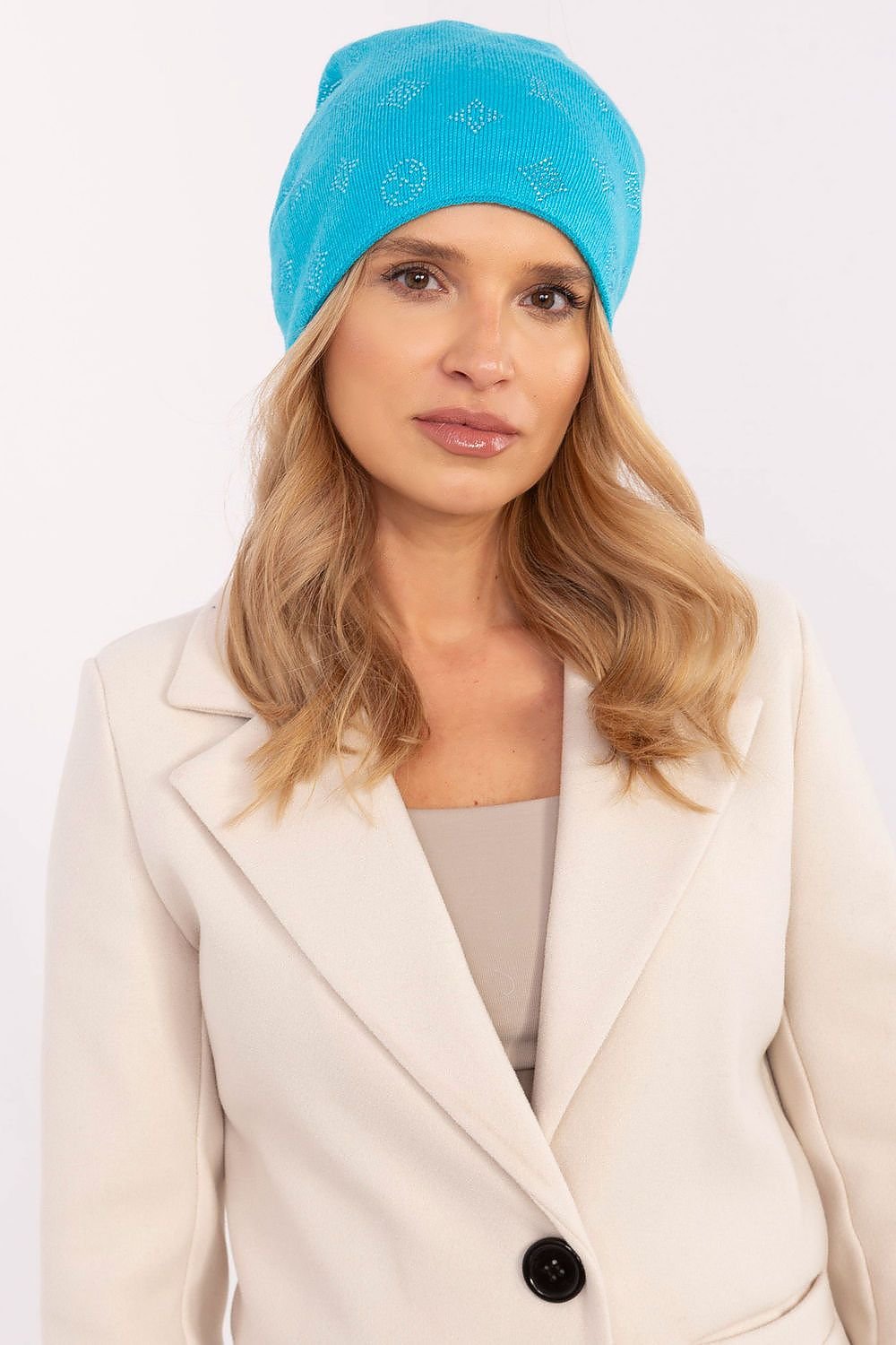 Cap model 189899 AT - ELEMODA